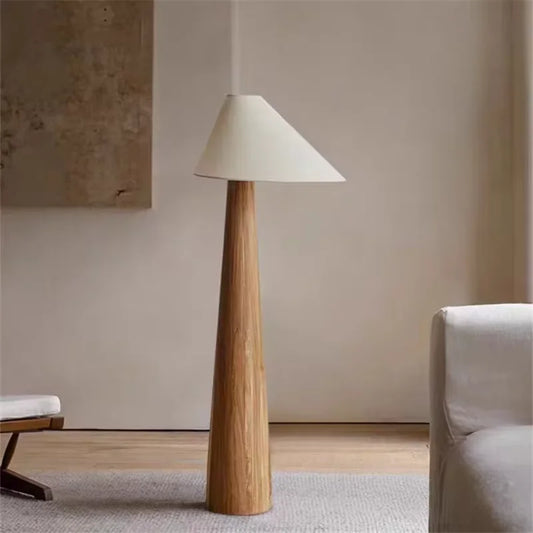 Unieke Vloerlamp Hout Kegelvorm